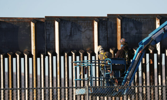 Texas Governor Confirms Border Wall Construction Has Officially Started