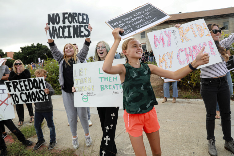 Judge Blocks Vaccine Mandate in San Diego Schools