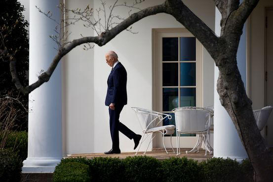 Biden to Propose New Minimum Tax on Wealthiest Americans