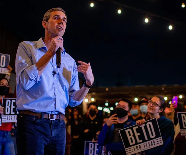 Beto O’Rourke Flips on AR-15 Ownership, Makes Stealth Changes to Website